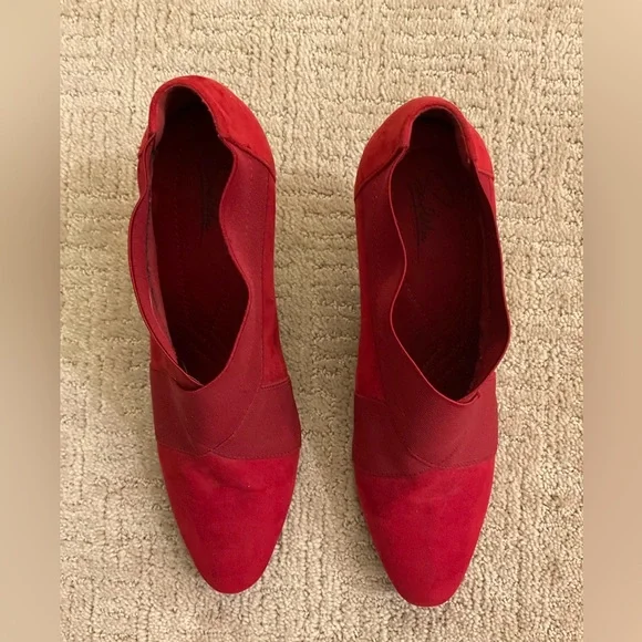 ❤️⚡️SoftMoc Red Faux Suede Slip-On Shoe Boots Heeled Ankle Style Sz 9M EUC - Picture 6 of 9